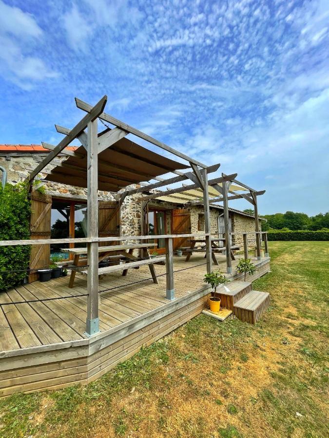 Champs Chevrier Villa Mezieres-sur-Issoire Exterior photo